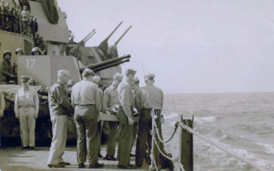 med fulla militara hedersbetygelser....jpg