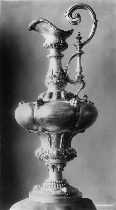 ful gammal pokal.jpg
