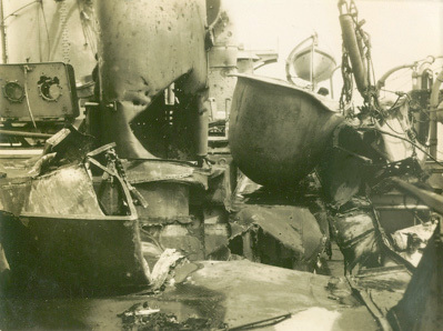 bombskador paa dæck......jpg