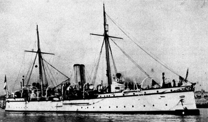 Tredjeklasskryssaren HMS BARROSO.jpg