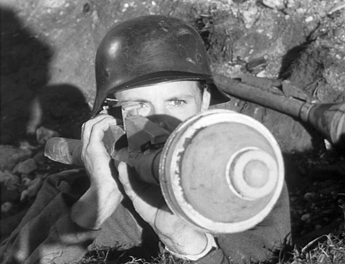 ...med Panzerfaust....jpg