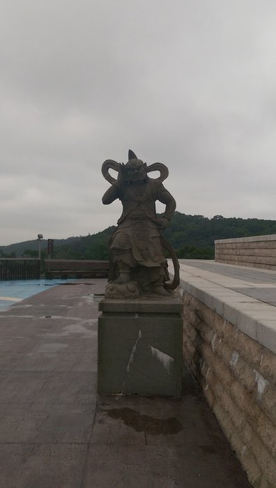 Liten monstergeneral.jpg