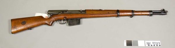 Wallberg automatgevär omkr. 1940.jpg
