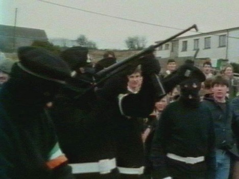 hetsporrar som viftar med en -.jpg