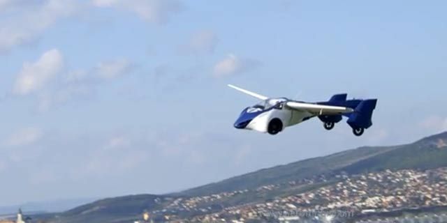en tjeckisk Aeromobil-.jpg