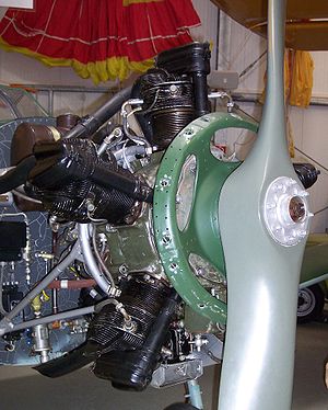 femcylindrg flygplansmotor......jpg