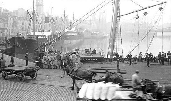 Aberdeen harbour.jpg