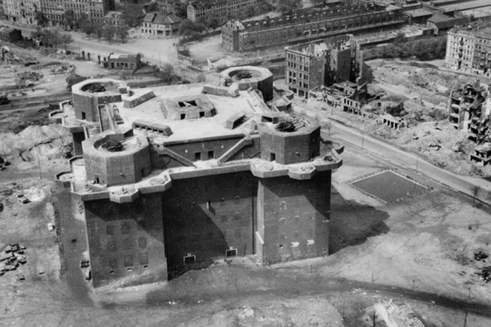 Heiligengeistfeld Flakturm, Hamburg.jpg