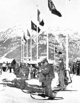 Svenskarna på skjutvallen.png