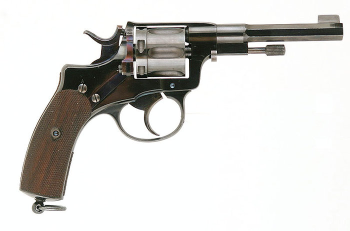 svensk Nagant m 1887.jpg