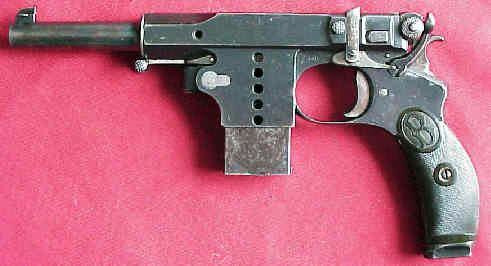 Bergmann No 5 M 1897 pistol.jpg