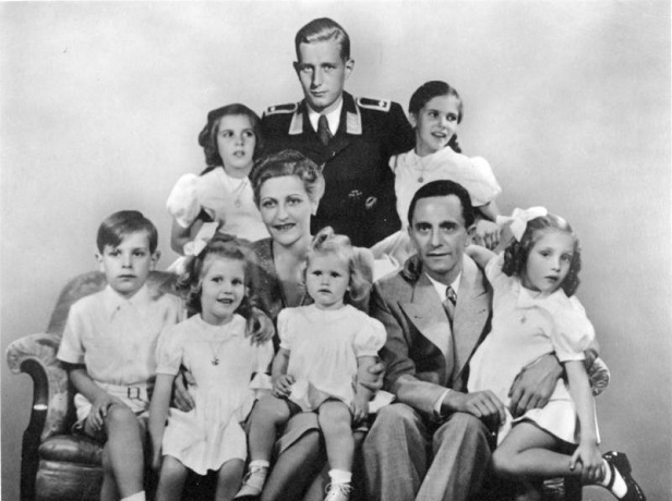 den Goebblska familjen.jpg