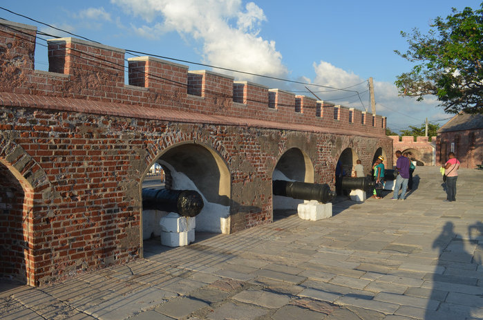 hotfulla kanoner -.jpg