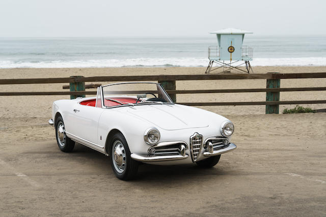 Alfa-Romeo Guilietta Spider Veloce.jpg