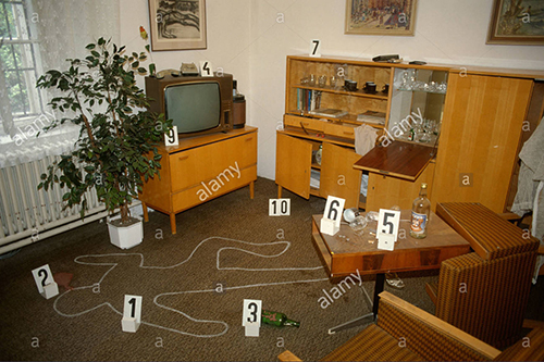 prague-czech-republic-murder-crime-scene-exhibit-in-the-police-museum-ACB2K8.jpg