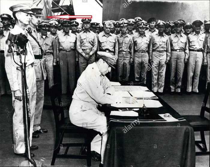 Japansk kapitulation.jpg