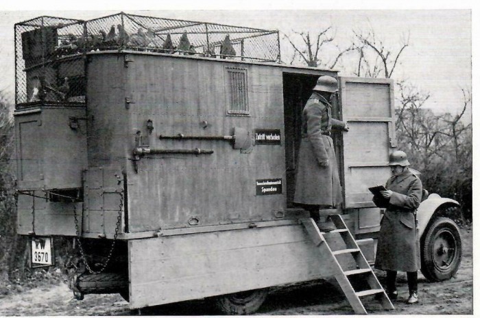 Nachrichtentruppe-6-Motorisierter-Brieftaubentrupp.jpg