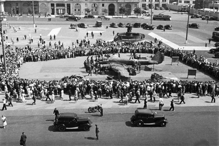 Sverdlovtorget i Moskva.jpg