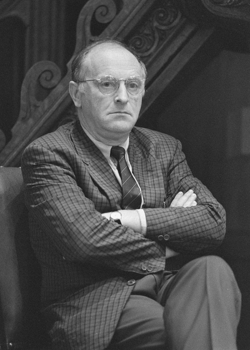 800px-Joseph_Brodsky_1988.jpg