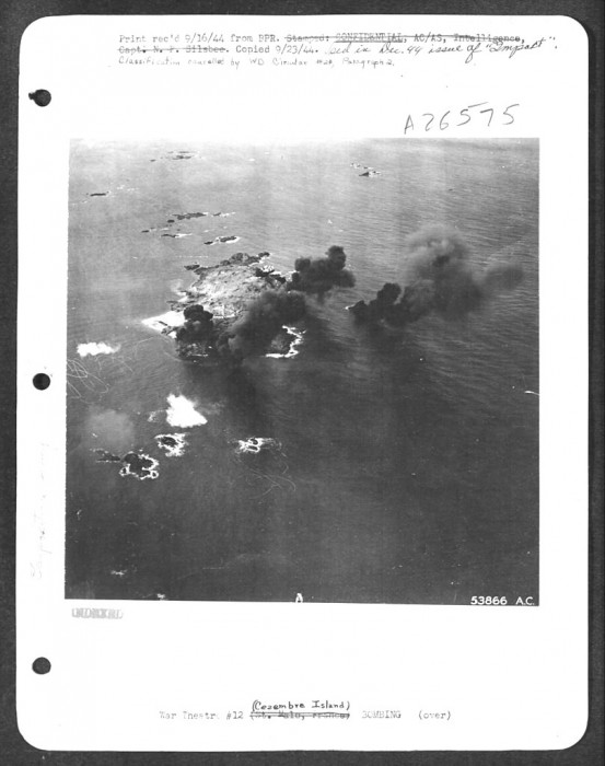 809px-Survol_de_lîle_de_Cézembre_après_les_bombardements.jpg