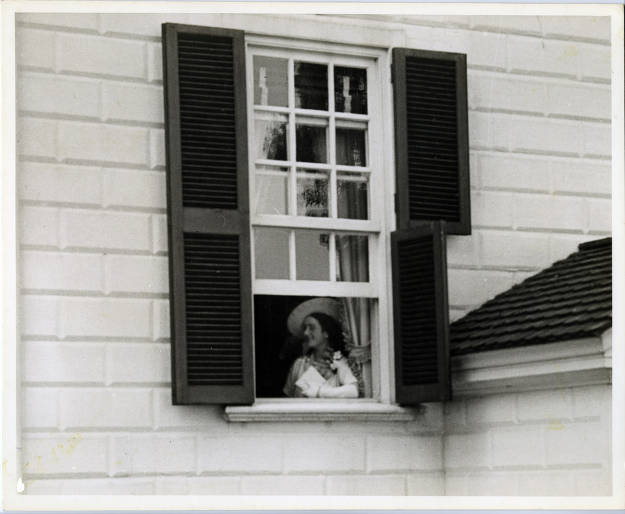 Gästens fru.jpg