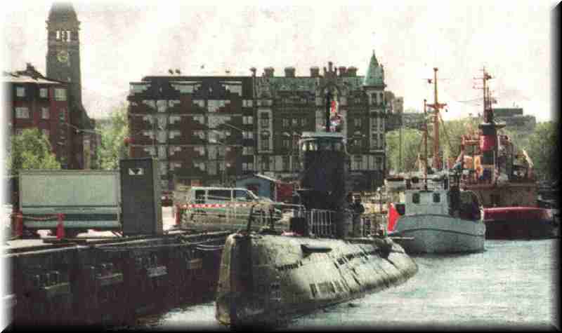 Whiskey class museum submarine docked in Norrkoping Harbour - 1999.jpg