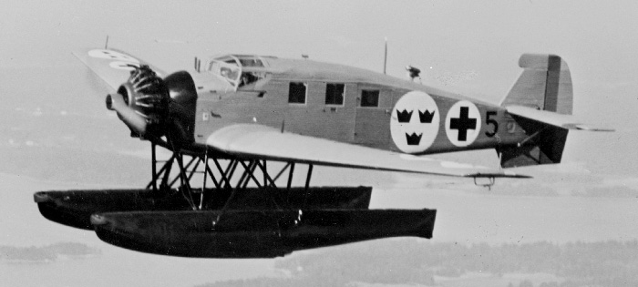 JU33  TP2A.jpg