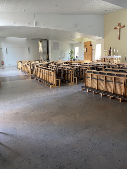 kyrkan1.jpg