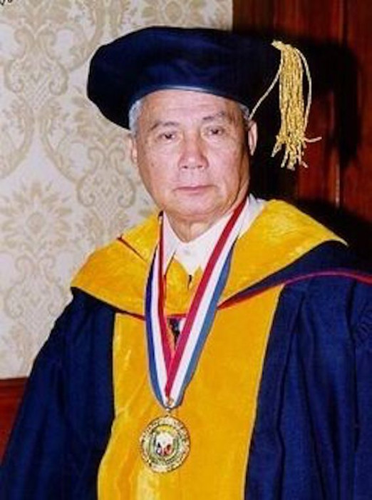 National_Scientist_Angel_Alcala.jpeg