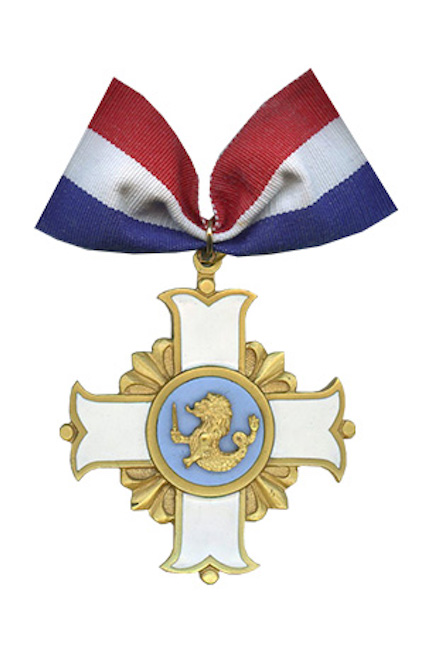 Philippines-medals_Presidential-Medal-of-Merit.jpeg