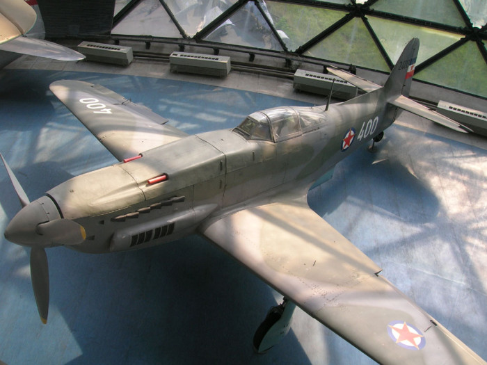 Yu_S-49C.jpg