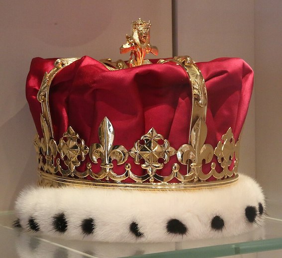 Crown_of_Lord_Lyon_King_of_Arms_2016.JPG