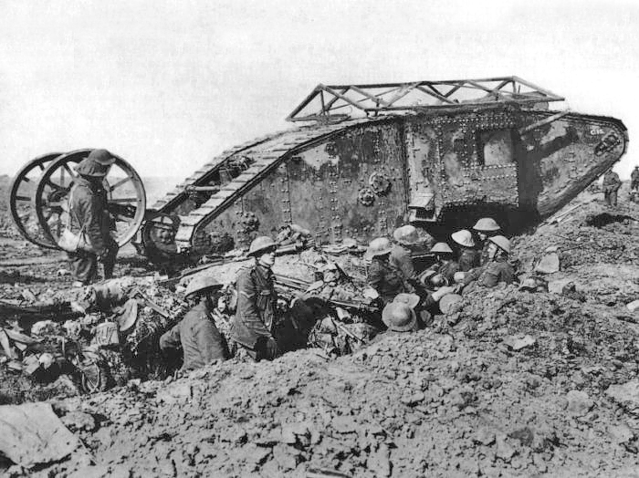 British_Mark_I_male_tank_Somme_25_September_1916.jpg